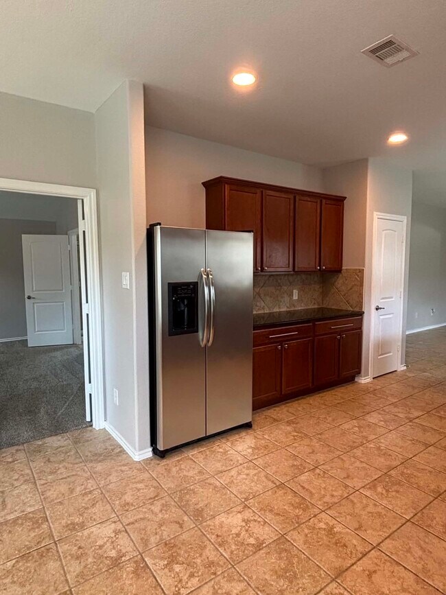 Building Photo - 1707 Hickory Burl Ln