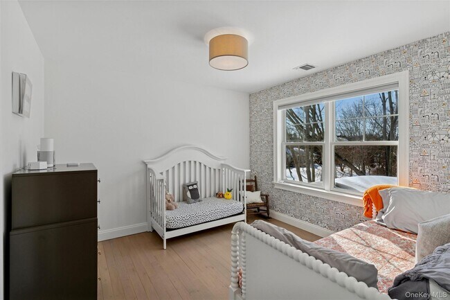 Building Photo - 1510 Maple Ln