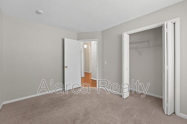 Building Photo - 11025 Scrimshaw Ln