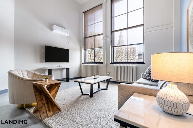 Building Photo - 55 Elm St