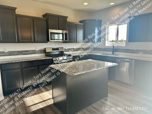 Building Photo - 7351 Coppermine Ct