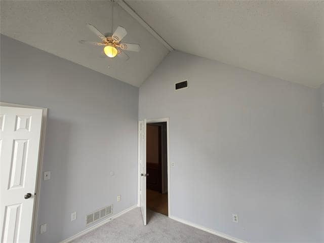 Building Photo - 4108 Mesa Dr