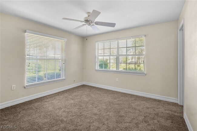 Building Photo - 517 SE 43rd St