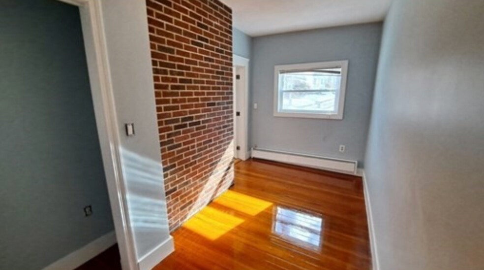 Building Photo - 46 Clewley Rd
