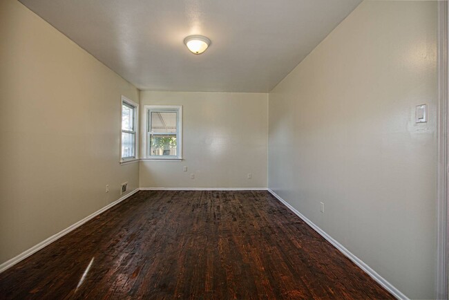 Building Photo - 8922 Avenue L