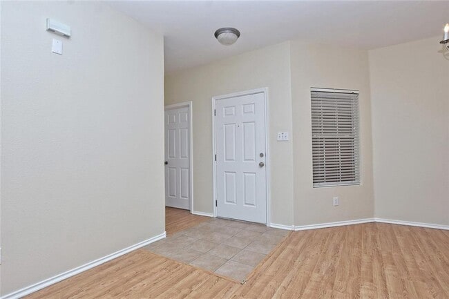 Building Photo - 401 Bandara Woods Blvd