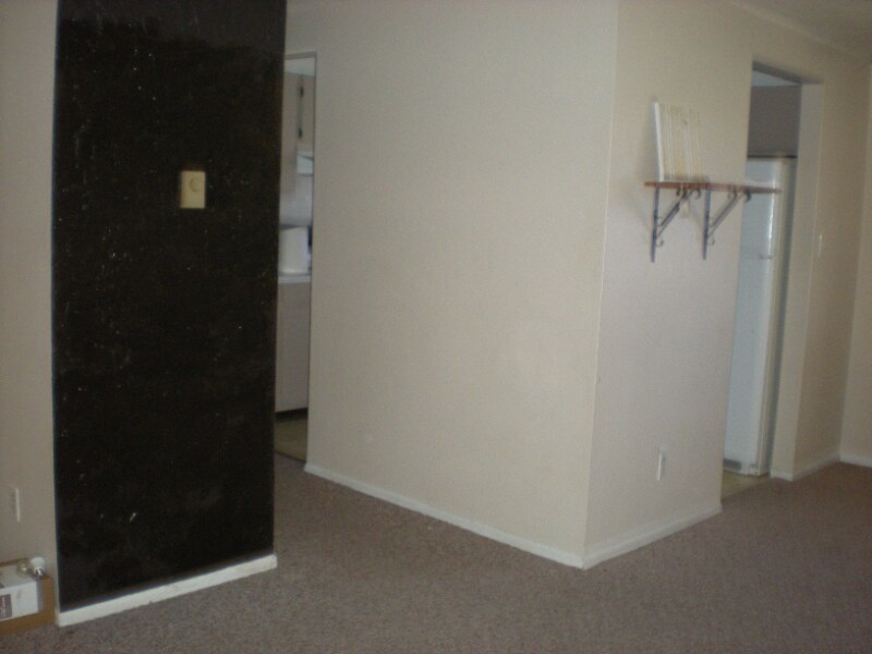 Building Photo - 114 Glenda Dr