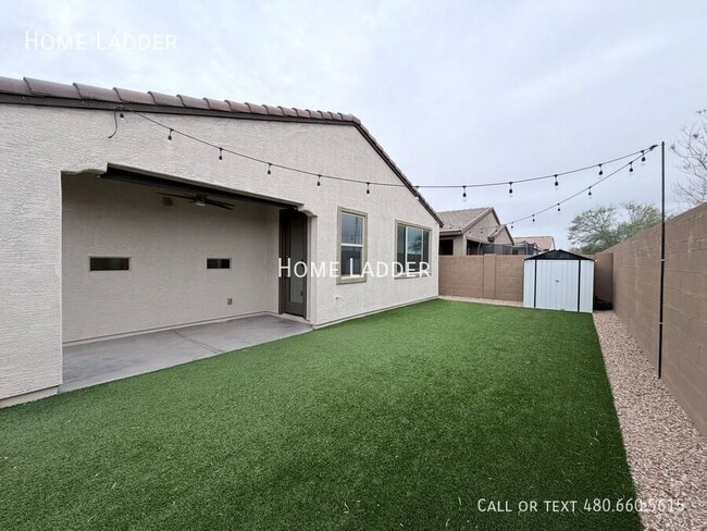 Building Photo - 2881 E 27th Ave