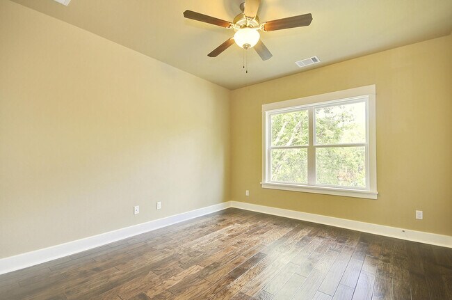 Building Photo - UT PRE-LEASE: 2011 Constructed Custom West...