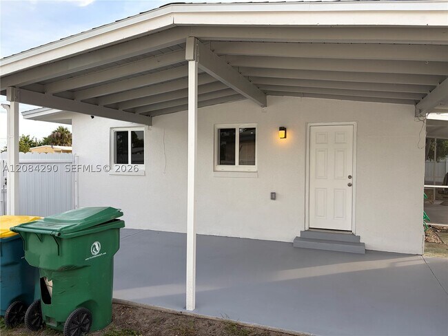 Building Photo - 22202 Belinda Ave