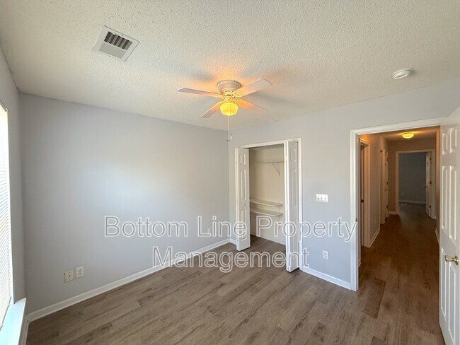 Building Photo - 9932 Birch Knoll Ct