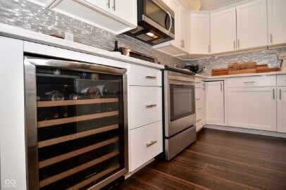 Building Photo - "Charming 3-Bed Oasis on Olive Street: Expansive 2,491 Sq Ft with Luxurious Granite Touches!"