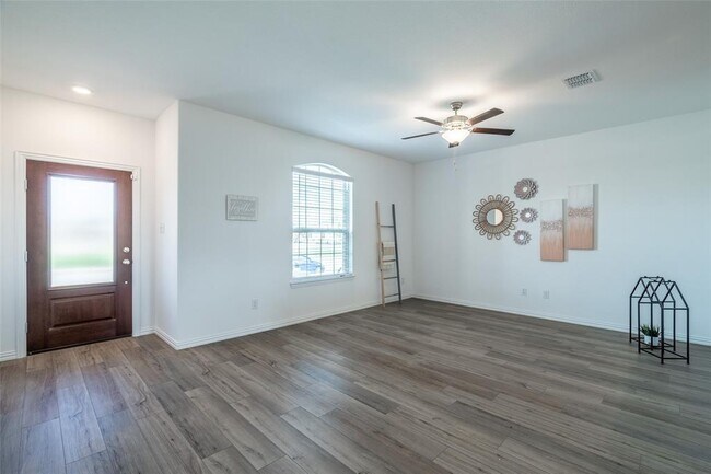Building Photo - 3028 Howerton Dr