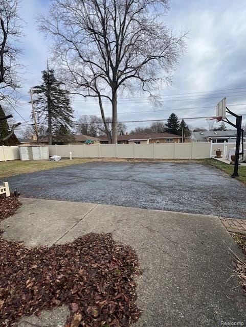 Building Photo - 9118 Riverdale Ave