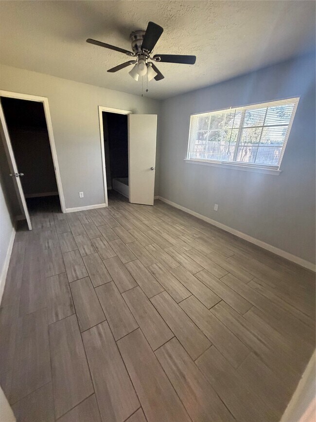 Building Photo - 3242 Dalmatian Dr