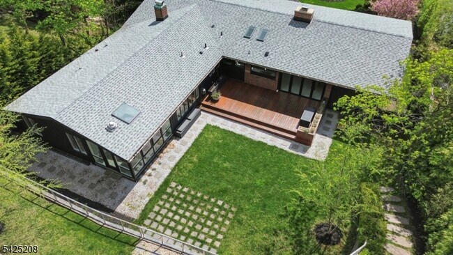 Building Photo - 293 Wyoming Ave