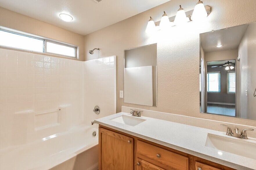 Building Photo - 9352 Roping Cowboy Ave