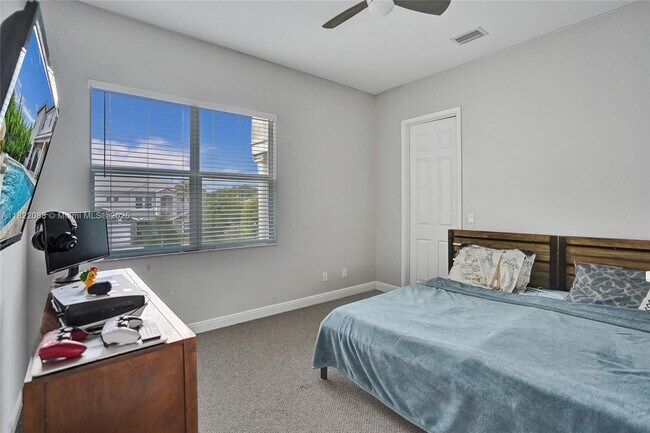 Building Photo - 8959 Cypress Grove Ln