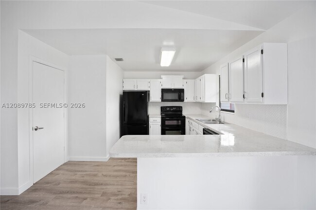 Building Photo - 6043 Felter St
