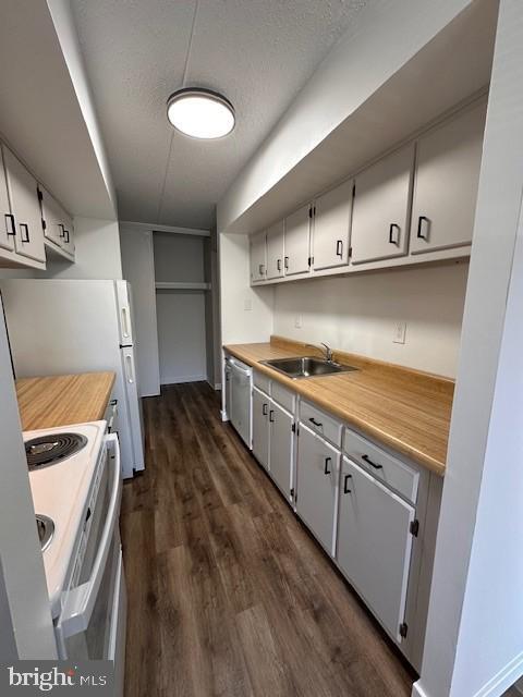 Building Photo - 1402 Valley Dr