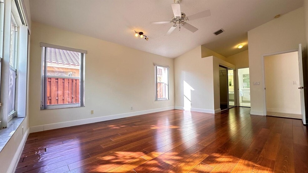 Building Photo - 19010 SW 10th St