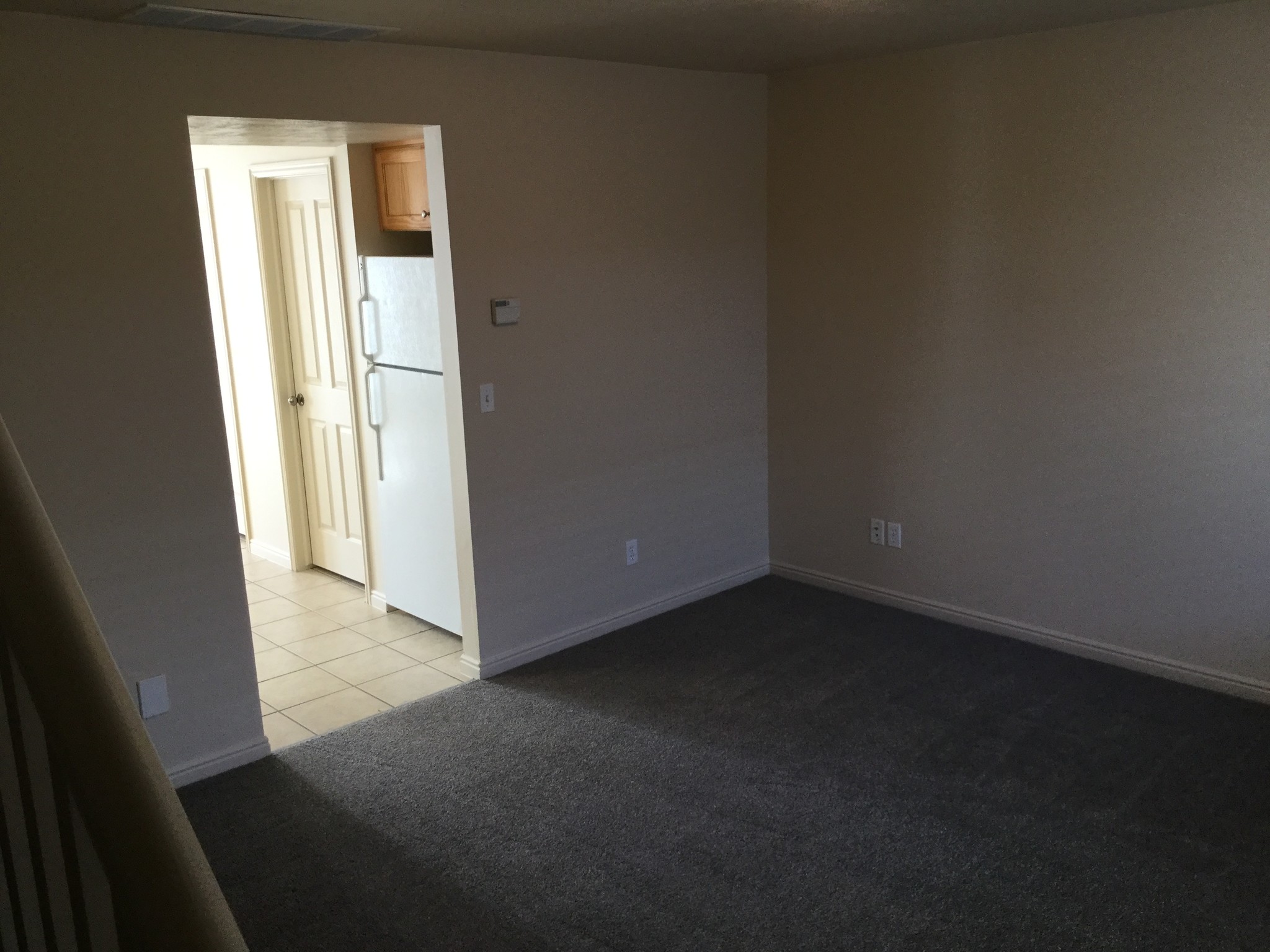 Building Photo - 479 Raven Way