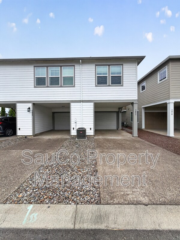 Building Photo - 7024 SE Frasier Ln