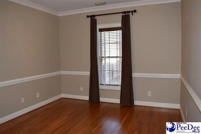 Building Photo - 488 Cove Pointe Dr