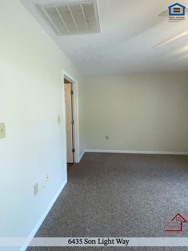 Building Photo - 6435 Son Light Way