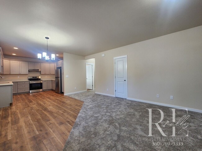 Building Photo - Brand-New 2-Bed, 2-Bath Duplex with Garage...