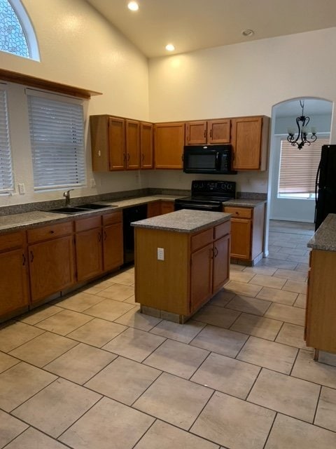 Building Photo - 1338 E Encinas Ave