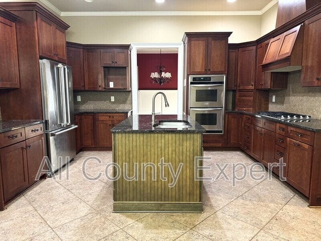 Building Photo - 1520 Vassar Ave