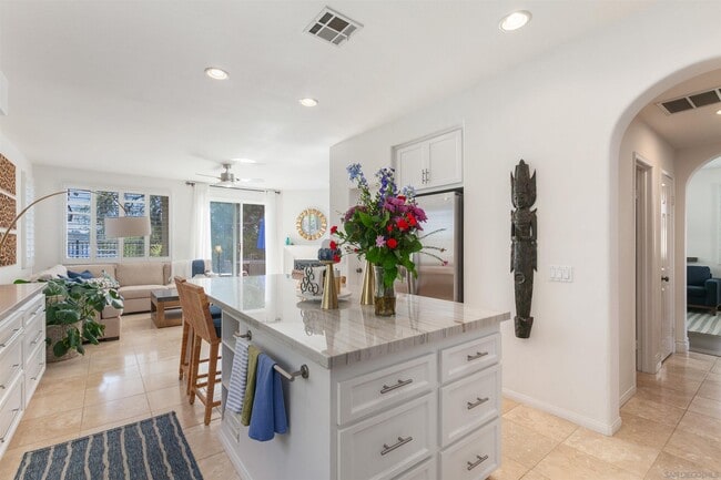 Building Photo - 6052 Rancho Bravado