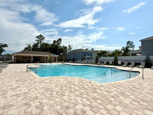 Building Photo - Step into style – Lease this 4Bed gem in D...