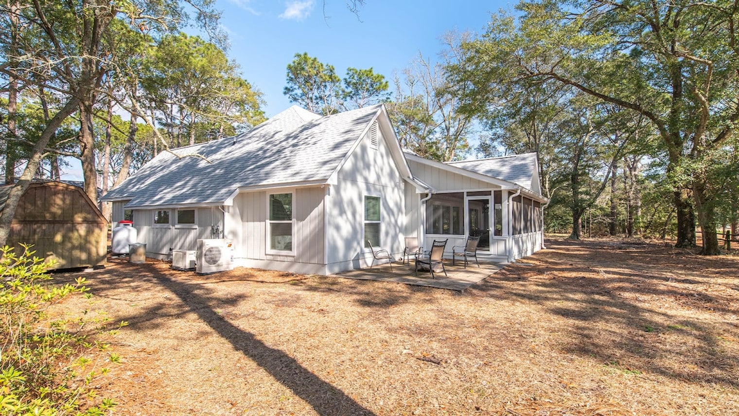 Building Photo - 176 Old Cedar Loop