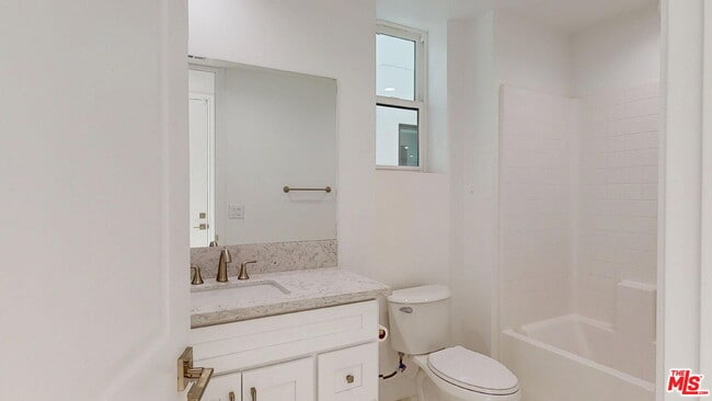 Building Photo - 8474 N. Camelia Court