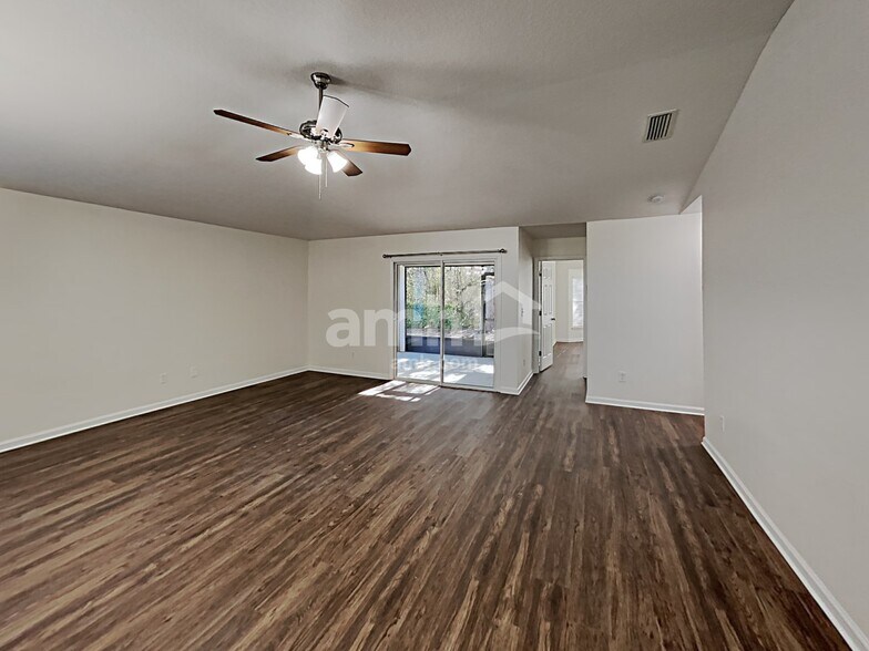 Building Photo - 1020 Beckingham Dr