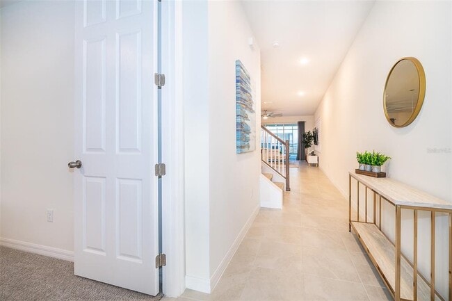 Building Photo - 1808 Tropical Palms Cir