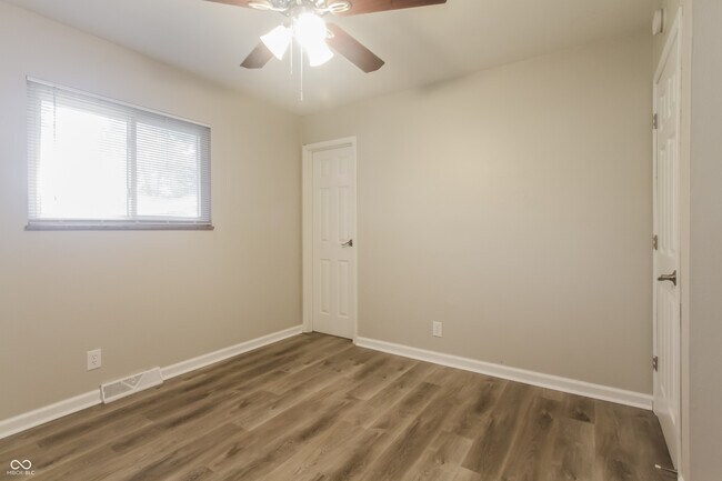Building Photo - 5105 Rixon Ave