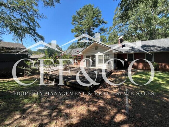 Building Photo - 308 Pine Lake Ct
