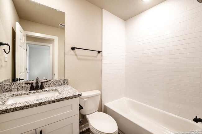 Building Photo - 11323 Clearmine St