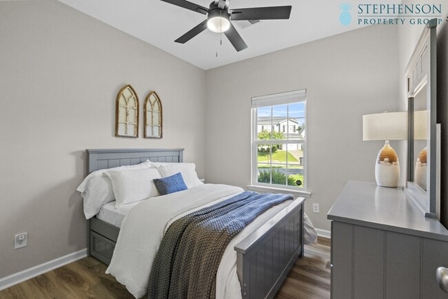Building Photo - Furnished Rental