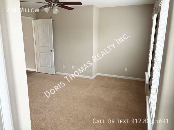 Building Photo - 270 Willow Point Cir