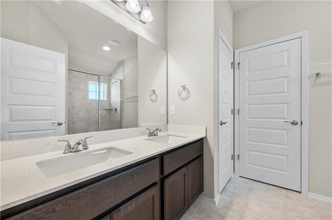 Building Photo - 143 Spiny Lizard Ln