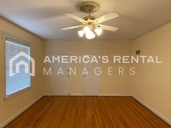 Building Photo - Great Duplex Available for Rent in Montgom...