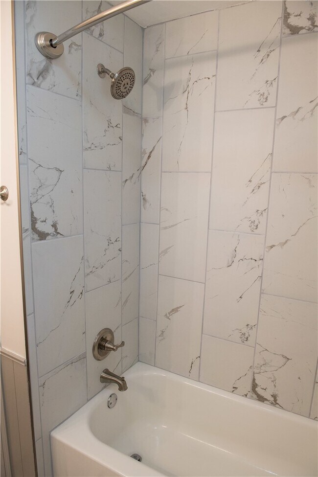 Building Photo - 1861 W Deane St