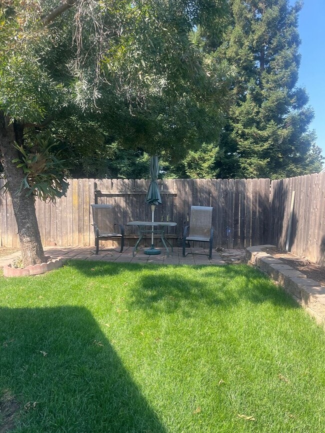 Building Photo - This rental won't last long. Don't miss ou...