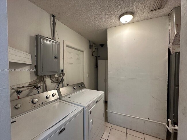 Building Photo - 5002 NW 189th Terrace