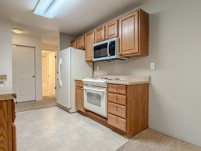 Building Photo - 2bd/2bth Condo Located Near Northgate Station, $1,800/mo.