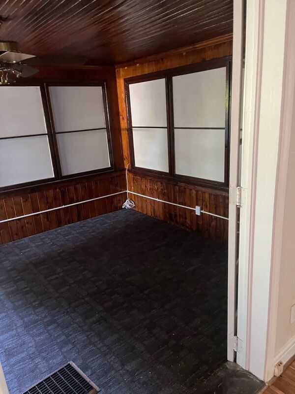 Building Photo - 170 Stonewood Ave